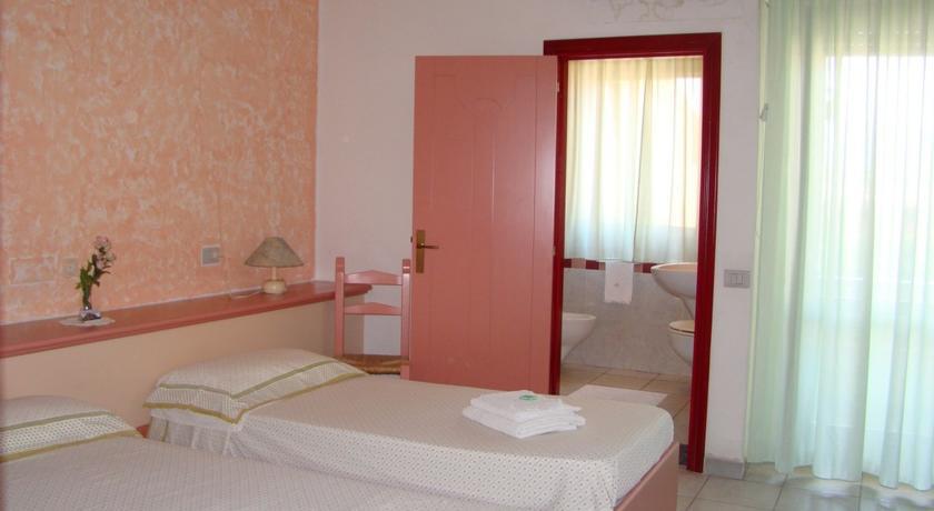 S'Ustiarvu- Nuova Gestione Cala Liberotto Exterior foto