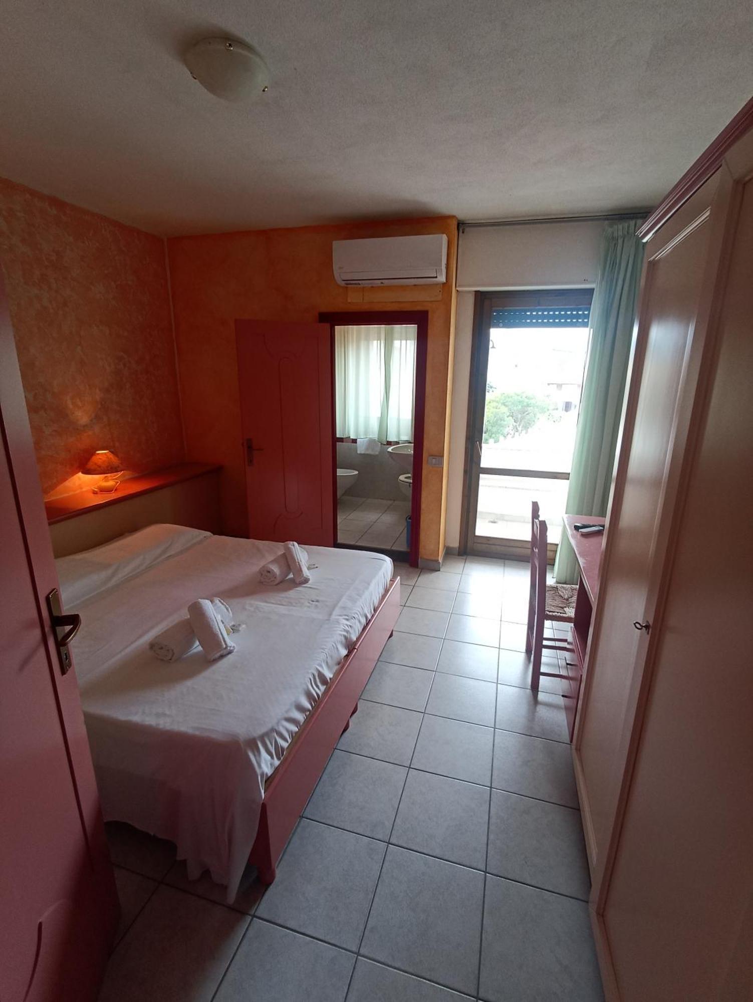 S'Ustiarvu- Nuova Gestione Cala Liberotto Exterior foto
