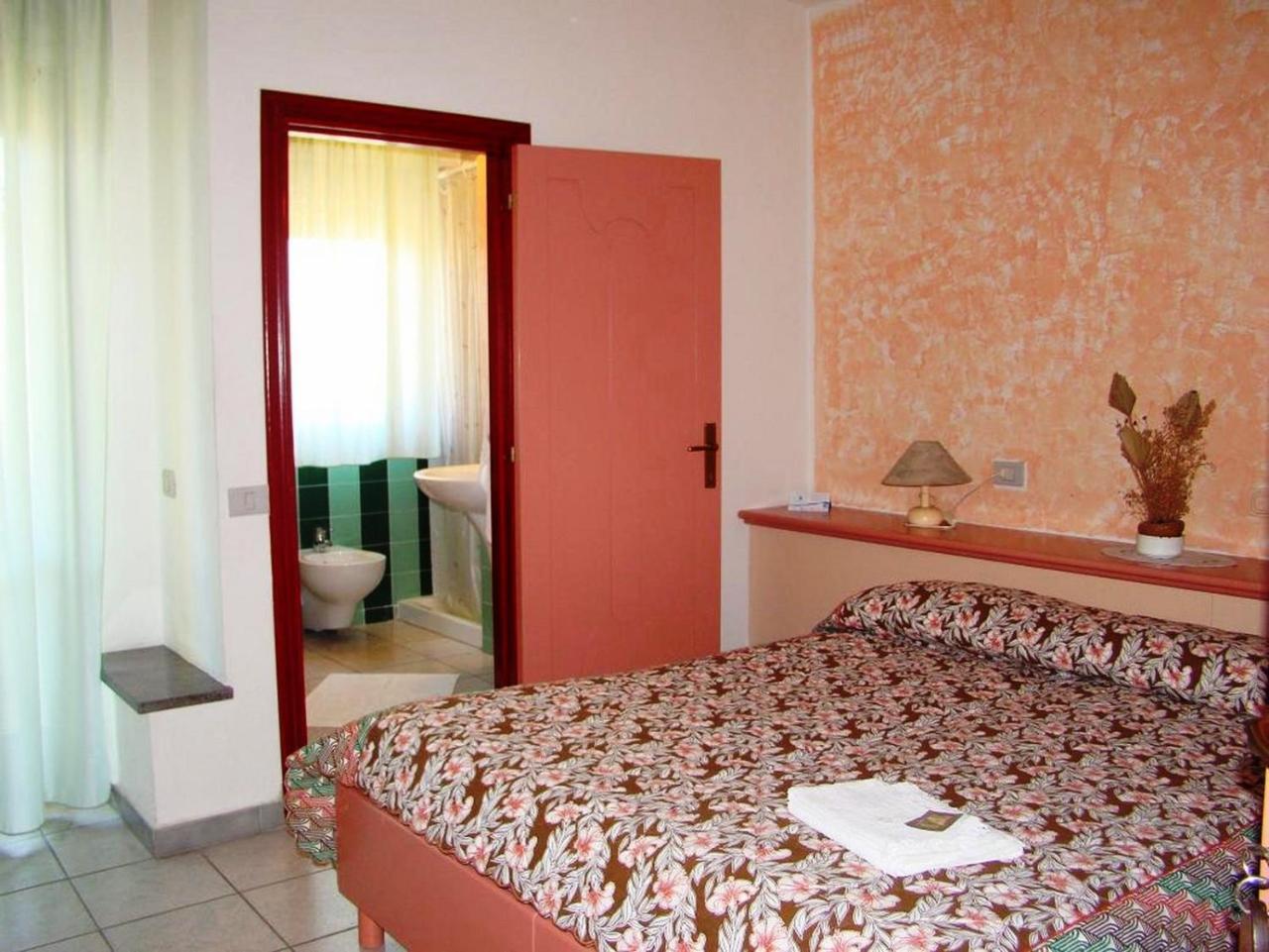 S'Ustiarvu- Nuova Gestione Cala Liberotto Exterior foto