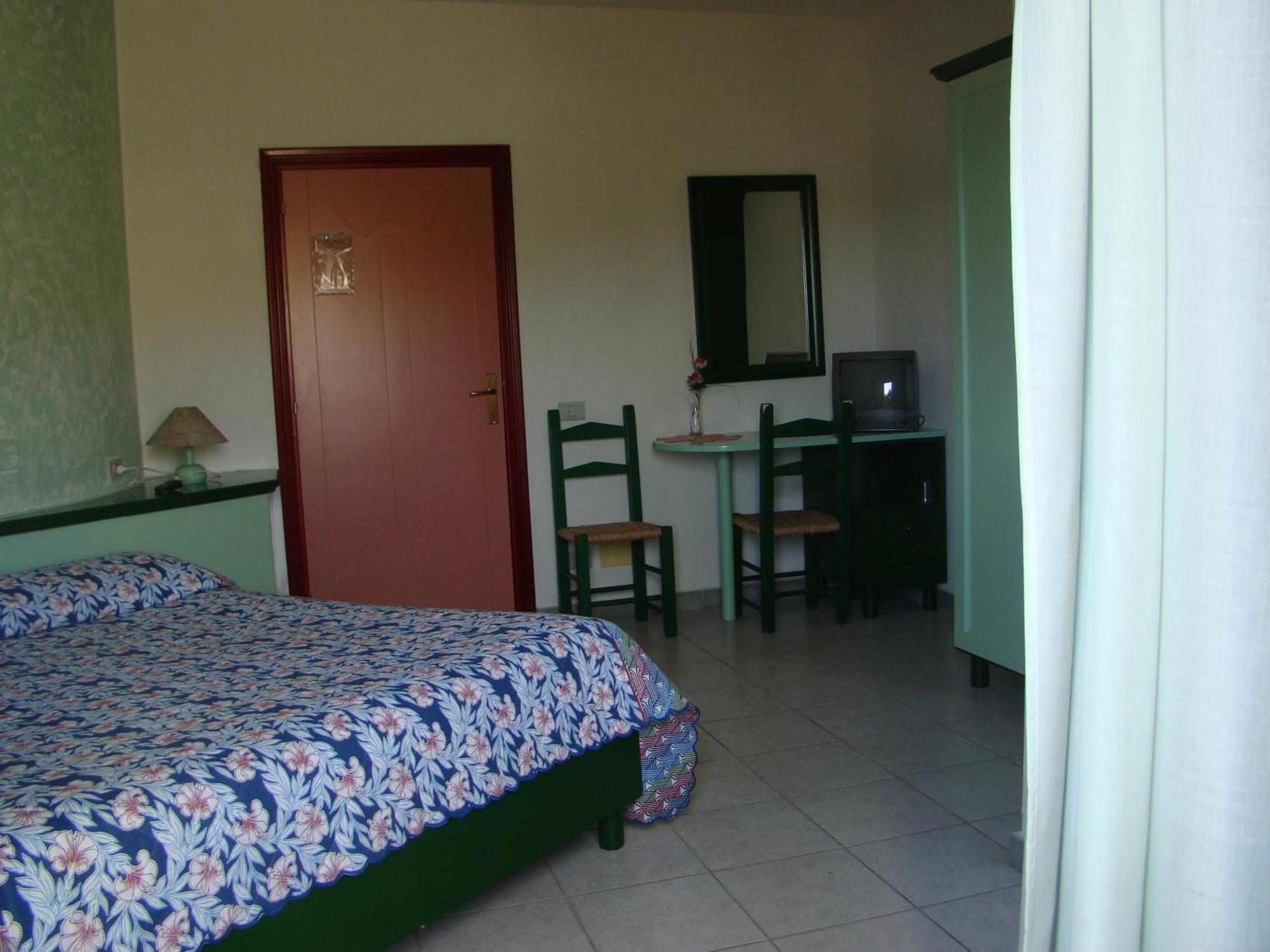 S'Ustiarvu- Nuova Gestione Cala Liberotto Exterior foto